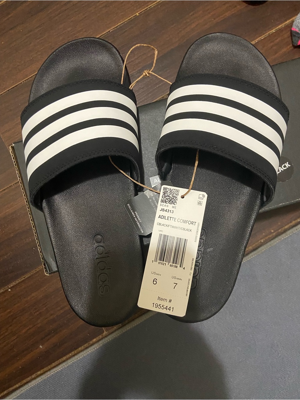 Adidas Adilette Comfort Sportswear Slides Unisex Men’s 6; Women’s 7
